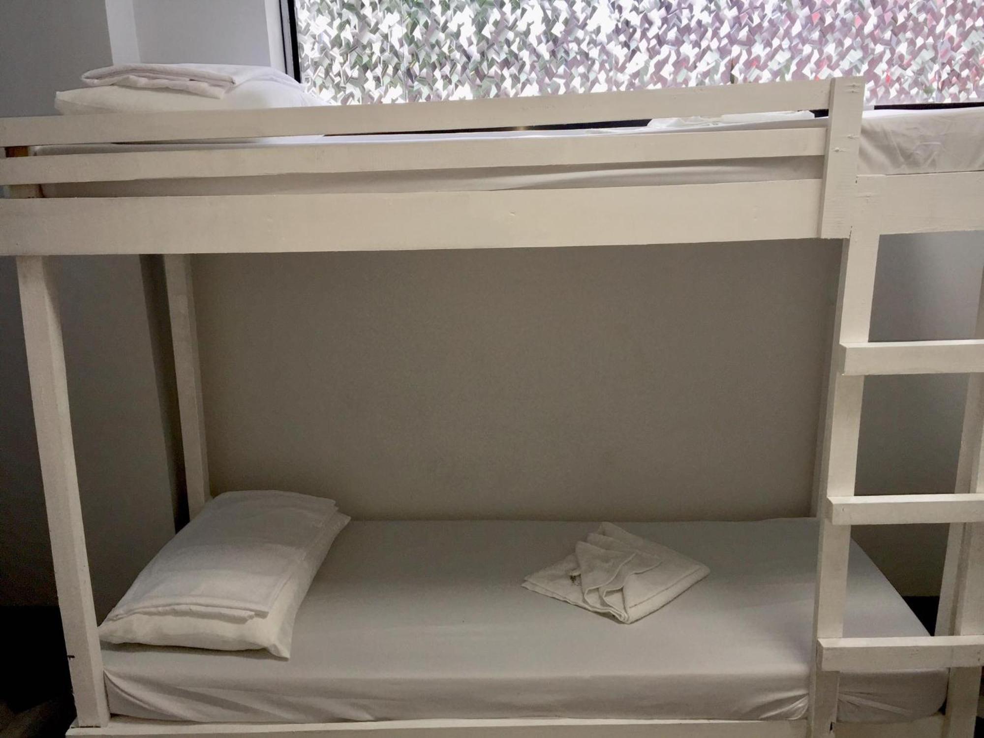 Ziet Hotel Mambajao Zimmer foto