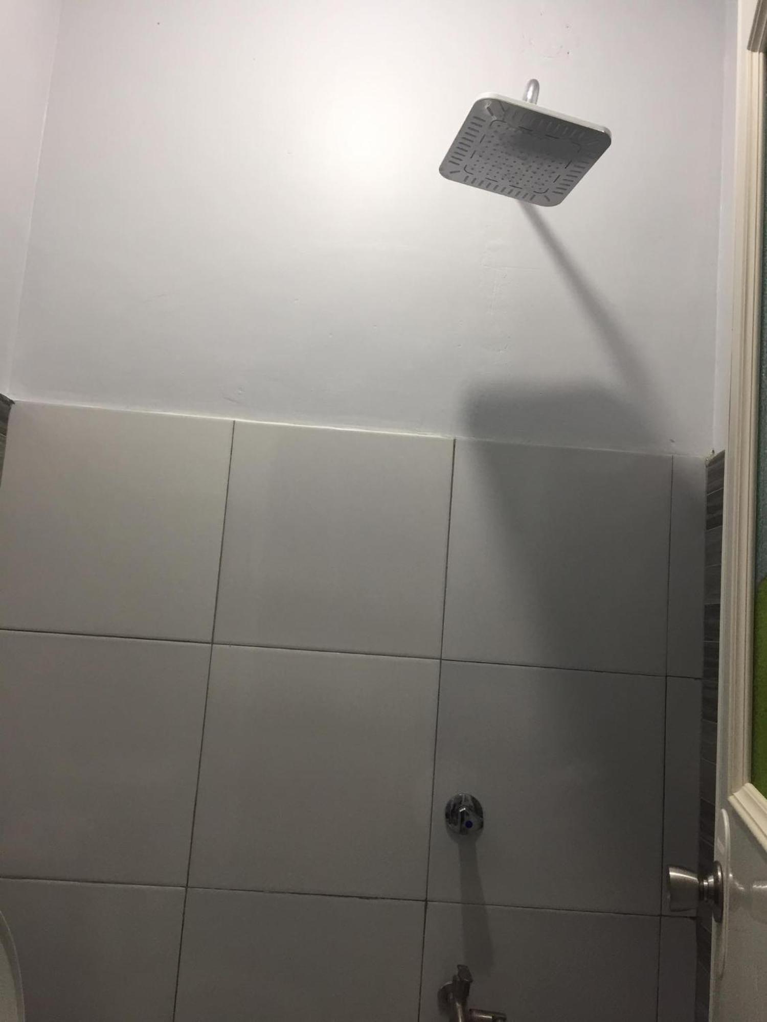 Ziet Hotel Mambajao Zimmer foto